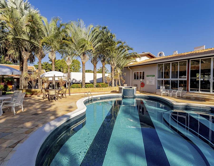 Hotel com Piscina em Holambra